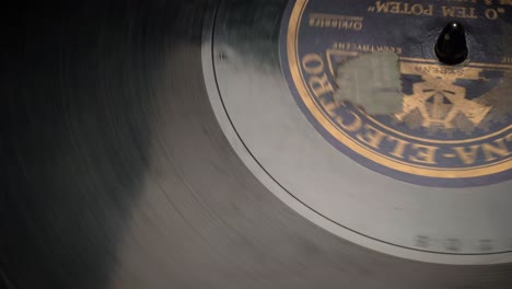 Ancient-vinyl-recording-rotating-on-a-turntable