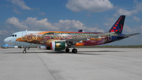 Grounded-Airliner-with-Tomorrowland-Livery-during-Corona-Crisis