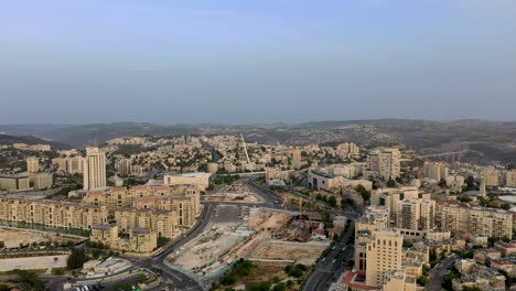 Luftaufnahme-Der-Akkordbrücke-Von-Jerusalem-Und-Des-Stadteingangsbereichs,-Israel