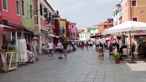 Tourists-explore-downtown-area-of-famous-Burano