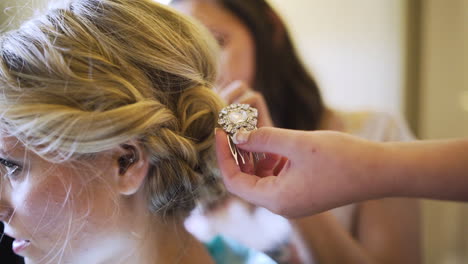 Beautiful-jewel-being-put-on-a-young-bride's-head