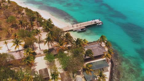 Amazing-aerial-view-of-the-jetty-at-Petit-St-Vincent