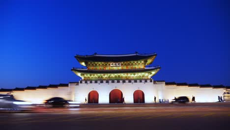 Time-Lapse-Of-Gyeongbokgung-Palace-And-Traffic-At-Night-In-Seoul,south-Korea