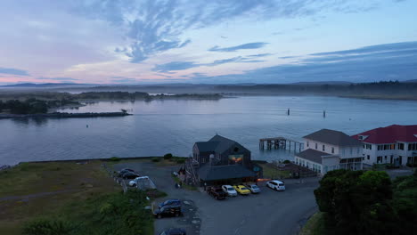 People-At-Edgewaters-Restaurant-In-Bandon,-Oregon-At-Dusk