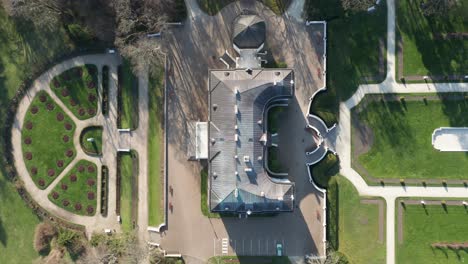 Luftaufnahme:-Der-Tiskeviciai-Palast-Beherbergt-Das-Bernsteinmuseum