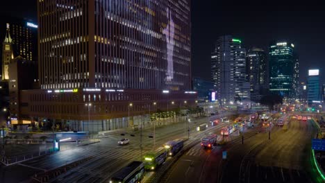 Seoul-station-night-time-lapse-of-traffic