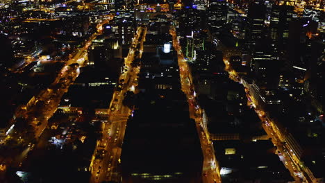 Imágenes-De-Video-4k-De-Una-Ciudad-Por-La-Noche