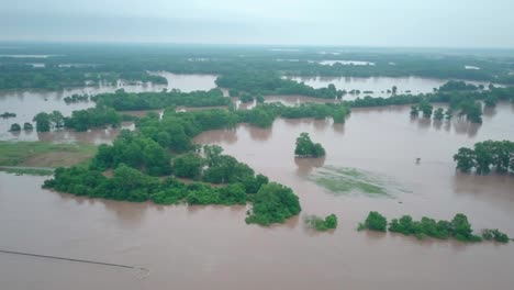 Lock-and-Dam-5-Arkansas-River-Flooding-shot-pans-left-reveals-dam