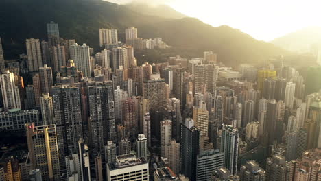 La-Ciudad-Montañosa-De-Hong-Kong