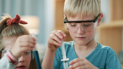 Mini-scientists-in-the-making