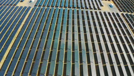 Imágenes-De-Video-De-4k-De-Un-Panel-Solar-En-Una-Granja
