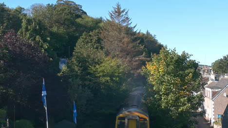 Passenger-train-out-of-Inverness