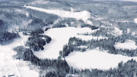 Winterlandschaft---Drohnenflug---4k---Berge---Zugefrorene-Seen