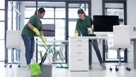 They're-the-commercial-cleaning-specialists