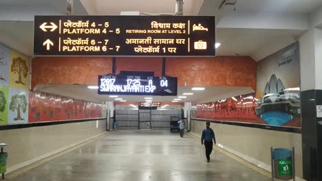 Display-board-displaying-train-timings