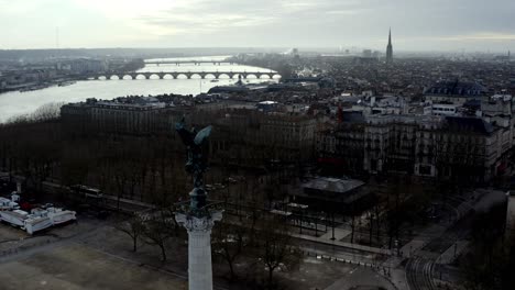 Arlette-Gruss-Circus-at-the-Girondins-Monument-Place-des-Quinconces-and-city-view,-Aerial-rotation-right