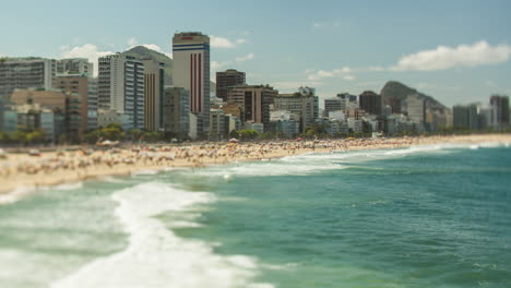 Time-lapse-of-Ipanema-beach,-Rio-de-Janeiro,-Brazil