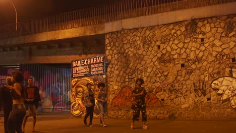 Baile,-choreography,-old-days,-dancing-together,-black-power,-afro-Brazilian,-favela,-brazil,-rio-de-janeiro
