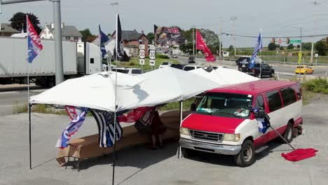 Pop-up-tent-to-sell-flags-promoting-Trump-2020-election