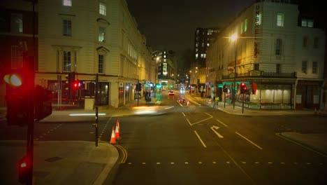 Hyperlapse-of-streets-of-London-at-night-from-Double-decker-bus