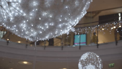 Christmas-decoration-in-the-mall