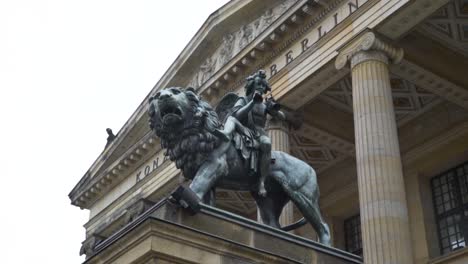 Lion-statue-exterior-shot-of-konzert-concert-house-in-Berlin-Germany-4