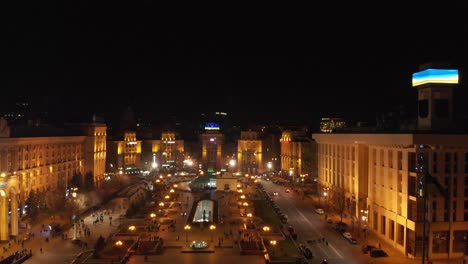 Ukraine-Kiew-Von-Oben-Stadtzentrum-Tag-Und-Nacht-4k-30fps