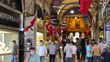 Camera-rises-in-a-narrow-alley-of-the-Grand-Bazaar-in-Istanbul