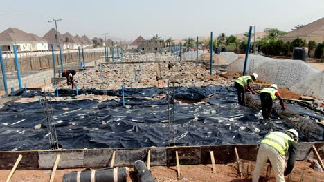 Poniendo-Los-Cimientos-De-Un-Gran-Proyecto-De-Construcción-En-El-Suburbio-Lokogoma-De-Abuja,-Nigeria