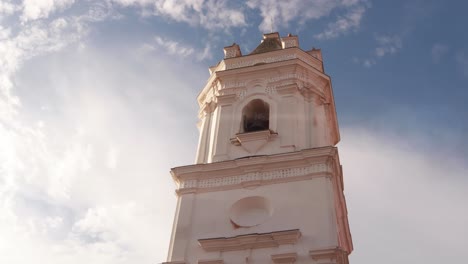 Close-up-shot-of-the-spectacular-bell-tower-of-the-Metropolitan-Cathedral,-an-iconic-National-landmark-located-in-the-Independence-square,-Casco-Viejo,-Panama-City