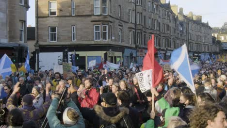 Über-250.000-Menschen-Demonstrieren-Beim-Cop26-Klimaprotest-In-Glasgow