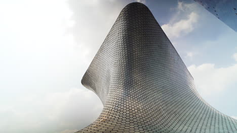 The-Soumaya-Museum,-a-landmark-modern-steel-building-for-the-arts-in-Mexico-City