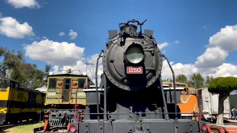 frontal-shot-of-old-train-in-mexico