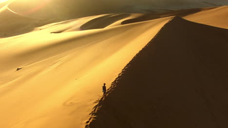 Traversing-the-spine-of-the-dune