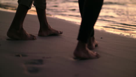 Fußabdrücke-Im-Sand