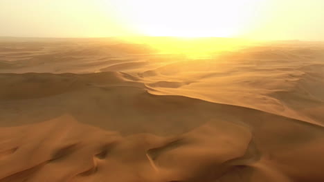 Morgendämmerung-über-Der-Namibischen-Wüste