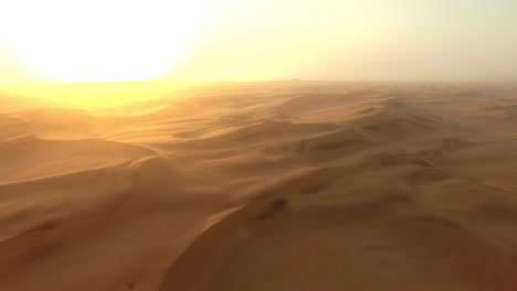 Endlose-Dünen-Der-Namibischen-Wüste