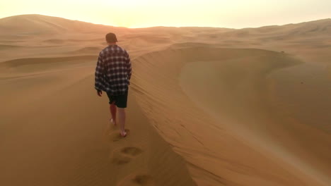 Making-his-way-through-the-desert