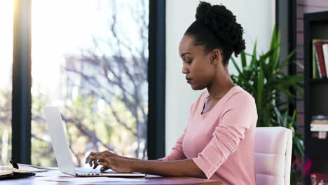 Business-manager,-black-woman-on-laptop-working