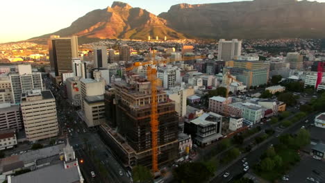 Kapstadt,-Die-Stadt,-Die-Nie-Aufhört-Zu-Wachsen