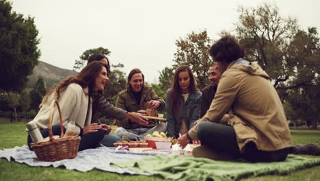 Food,-friends-and-the-outdoors