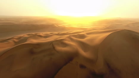 The-vastness-of-the-desert