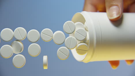 Einige-Symptome-Können-Mit-Tabletten-Behandelt-Werden