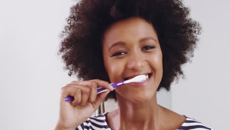 Never-rush-when-you-brushing-your-teeth