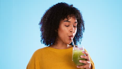 Green-juice,-happy-woman-drinking