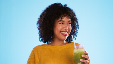 Green-juice,-cheerful-woman