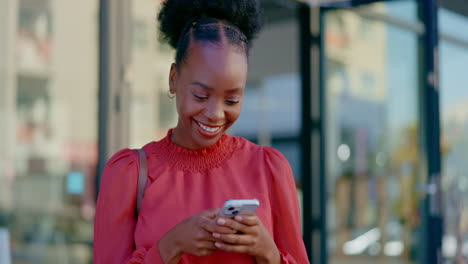 City,-phone-and-black-woman-with-happiness