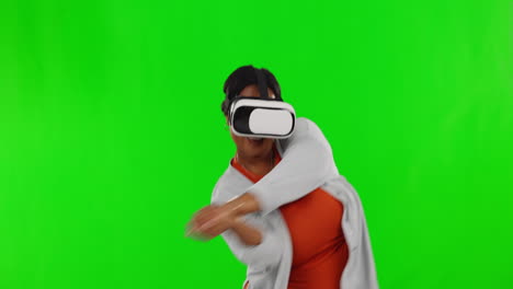 Black-woman,-VR-on-green-screen