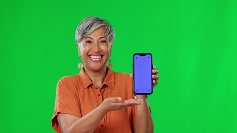 Senior-woman,-phone-and-mockup-on-green-screen