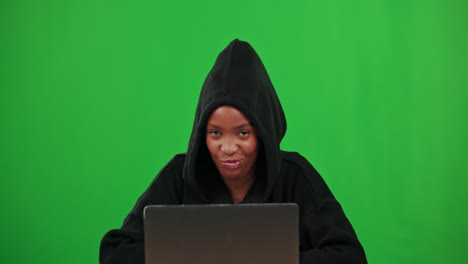 Black-woman,-green-screen-or-portrait-of-thief
